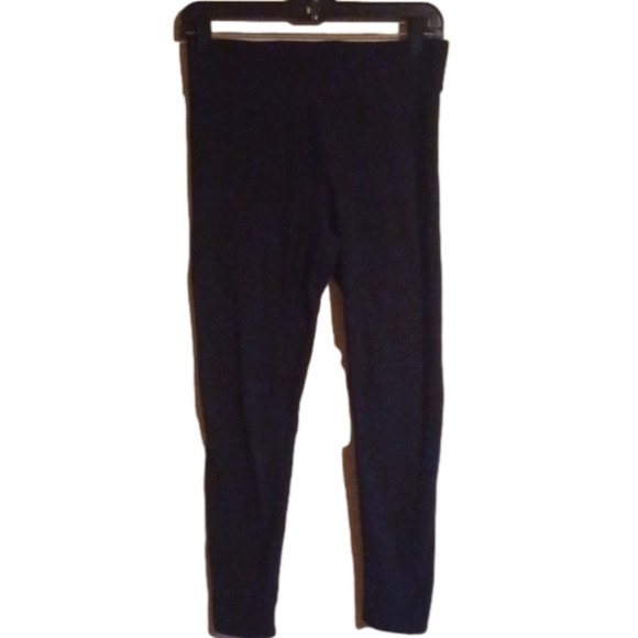 𝅺aerie  black cropped leggings. Perfect for  workouts/ walks. Size medium. - Picture 1 of 7